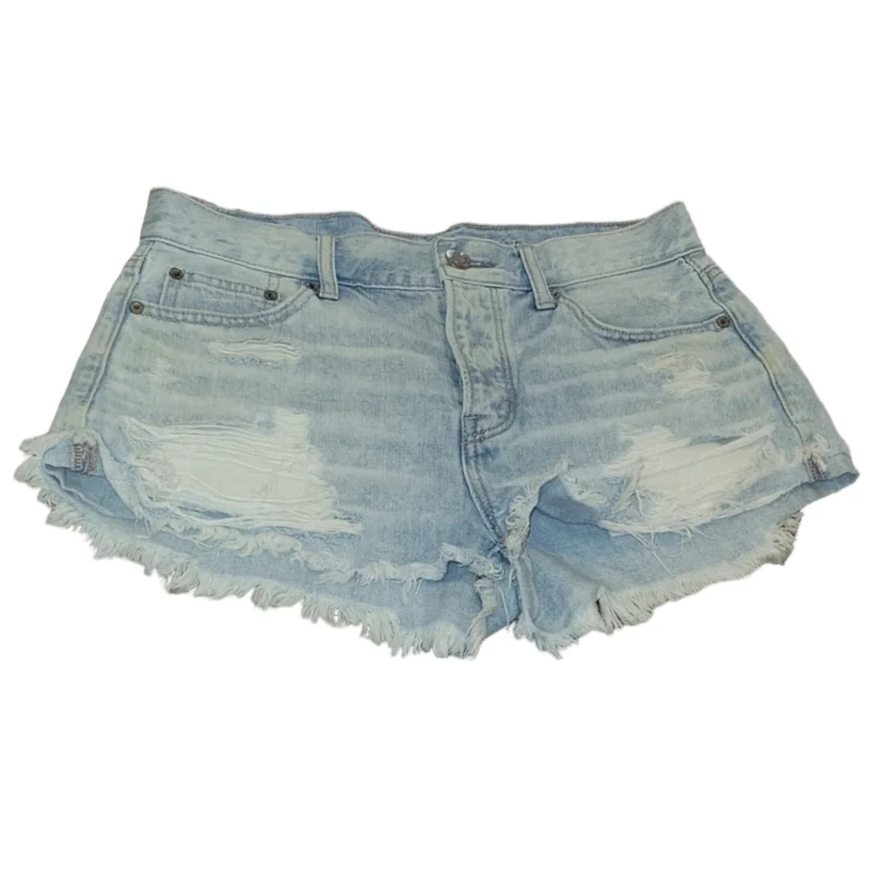 American Eagle Tom Girl Shortie Shorts Distressed‎ Denim Frayed Hem